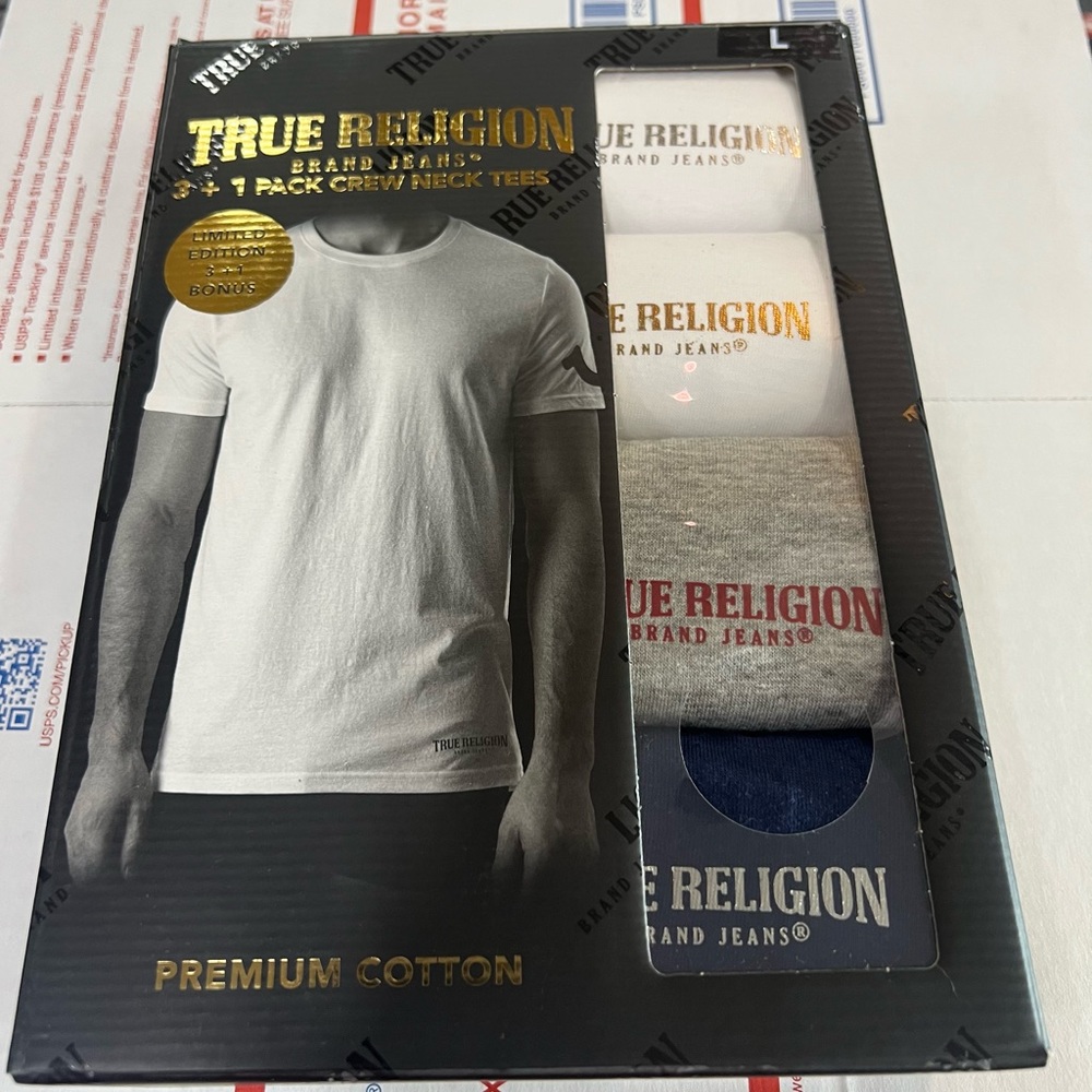 True religion 4 pack t-shirt - Picture 3 of 4